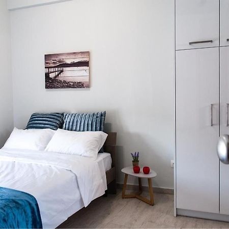 Konstantinou Apartment - Smart & Roof Top Terrace أثينا المظهر الخارجي الصورة